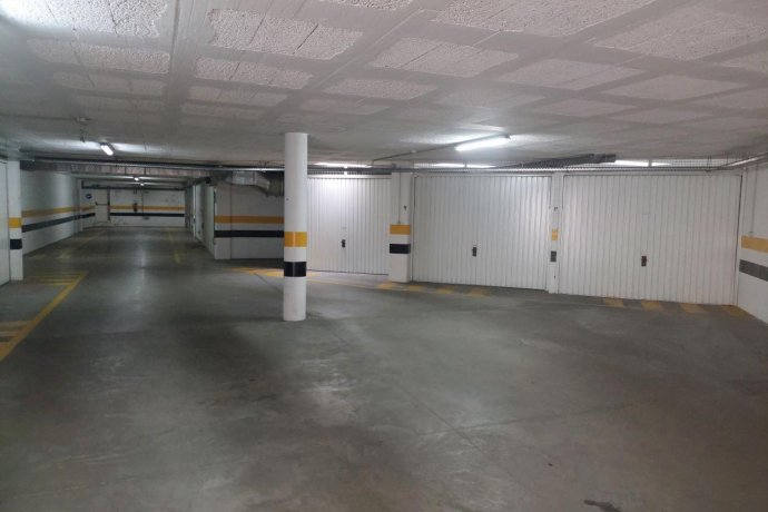 Multicentro - Garagens